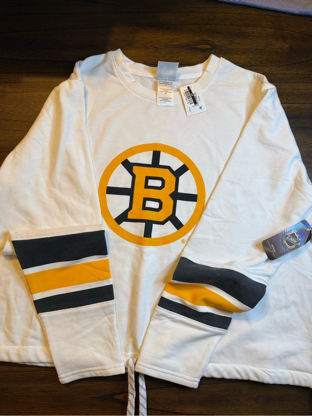 Women’s Bruins White Long-SleeveTop